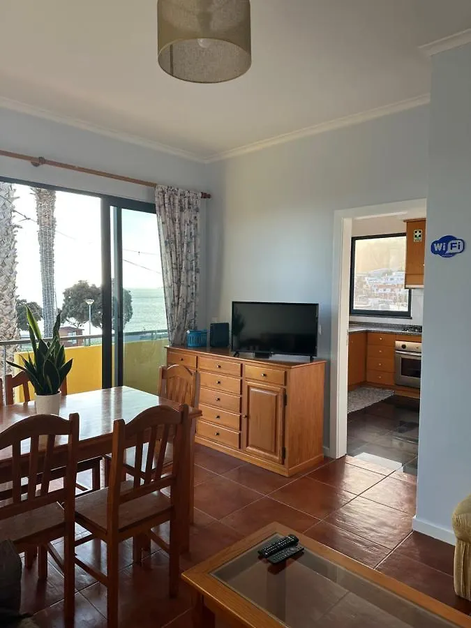 Apartamentos Amarelo Canical  0*, Canical (Madeira)